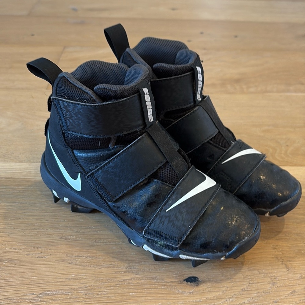 Nike Force Savage 2 Shark Black Football Cleat US Size Youth 2